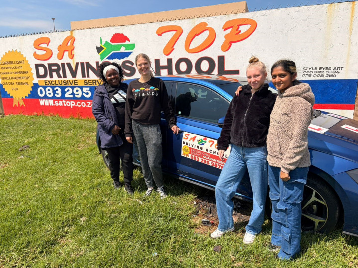 driving school instructor car